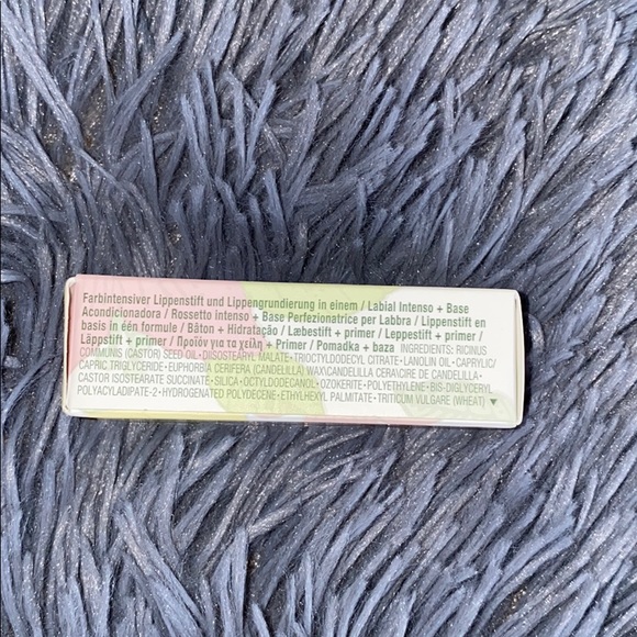 Clinique Lip Colour + Primer Rouge Intense | Plum - Picture 4 of 7